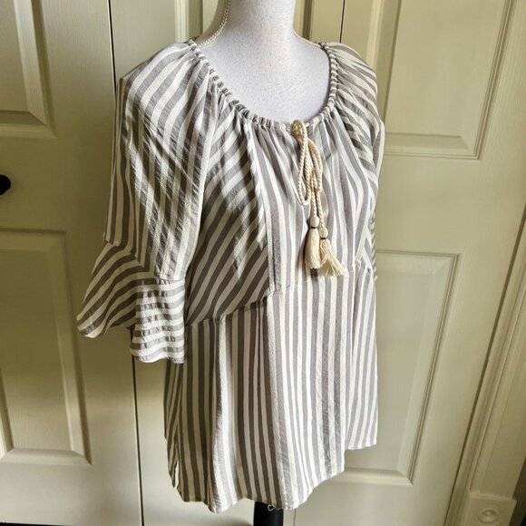 Ali Miles beige striped bell sleeves peasant top size S - Picture 2 of 4